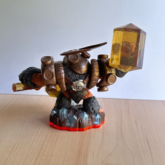 Skylanders: Trap Team -Master Wallop Figure - Activision 2014 Model No. 84992888 - Picture 2 of 3